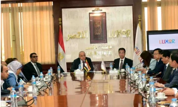 الأقصر تسعى لجذب الاستثمارات الصينية وتعزيز التعاون السياحي