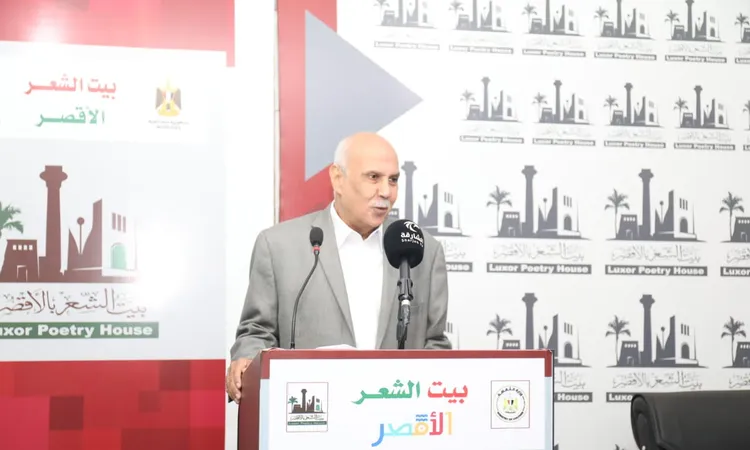 جمال بخيت يشعل وجدان جمهور معرض الأقصر للكتاب في أمسية شعرية مميزة