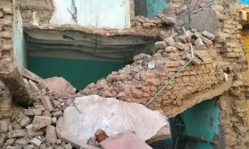 انهيار منزل مكون من طابقين في جنوب الأقصر