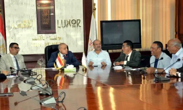 توجيهات مشددة للسيطرة على الأسواق ومنع الزيادات الغير مبررة فى الأسعار بالأقصر