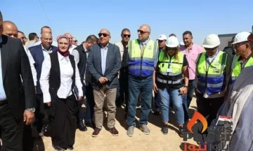 وزير الإسكان يتابع الموقف التنفيذى لعدد من المشروعات والملفات بالعبور