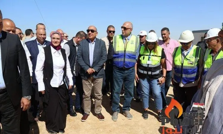 وزير الإسكان يتابع الموقف التنفيذى لعدد من المشروعات والملفات بالعبور