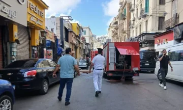 السيطرة على حريق خلف مسرح الإسكندرية دون إصابات