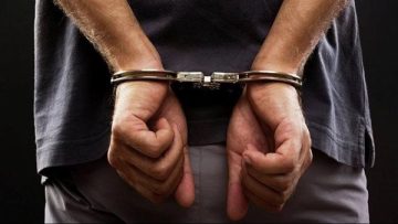 سائق يسرق حقيبة سيدة أجنبية في مدينة نصر.. والأمن يلاحقه