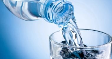 ماذا تفعل قلة شرب الماء فى بشرتك؟