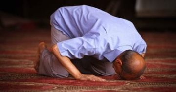 رحيل هادئ فى بيت الله.. وفاة مسن أثناء الصلاة بقرية أولاد بهيج بسوهاج