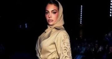 جورجينا رودريجيز بالحجاب.. كم مرة ظهرت عارضة الأزياء بغطاء الرأس؟