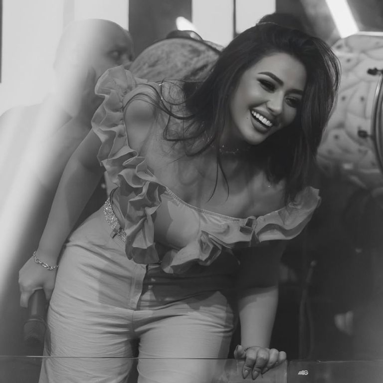 شاهد بالصوت والصورة.. تسريب فيديوهات رحمة محسن مع زوجها في أوضة النوم في أوضاع