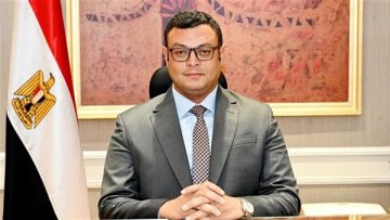 وزير الإسكان يلتقى مسئولى شركة HDP ضمن سلسلة اجتماعات متابعة موقف مبيعات وتسويق المشروعات بالمدن الجديدة