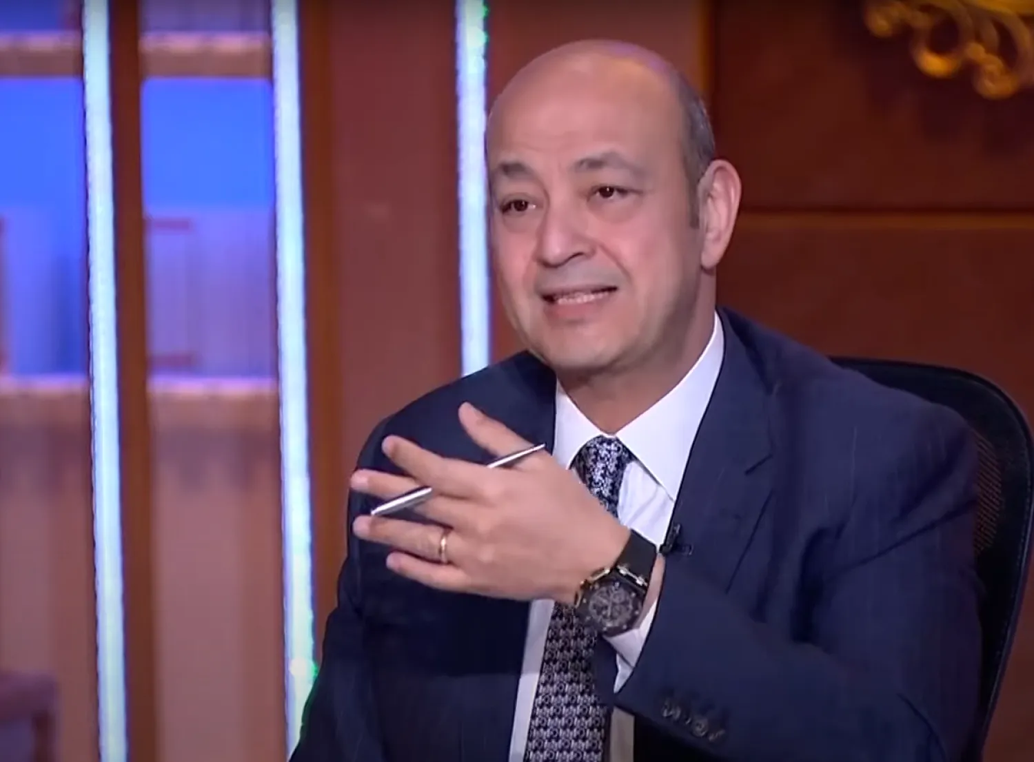 ” هيضعف الراجل”.. تعليق ناري من عمرو أديب على تعاقد الأهلي مع محمد صلاح