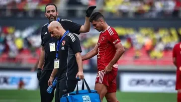 فترة غياب محمد شريف عن مباريات الأهلي.. ومفاجأة نجم فريق الشباب لتعويضه