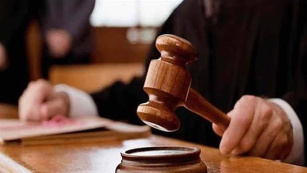 تأييد المؤبد لعامل قتل صديقه ولف جثته داخل سجادة بالجيزة
