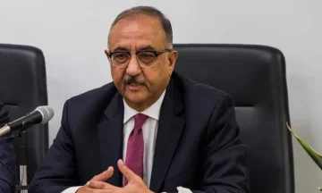 أشرف نصار: الأهلي لم يتفاوض معنا لضم عمرو الجزار واللاعب لن يرحل