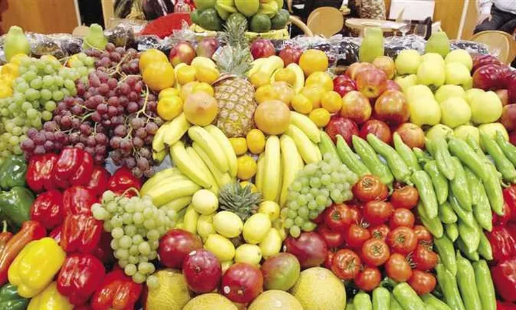 شعبة الخضروات والفاكهة: رفع الوقود سيؤثر في تكلفة النقل.. وزيادة الأسعار ستكون محدودة