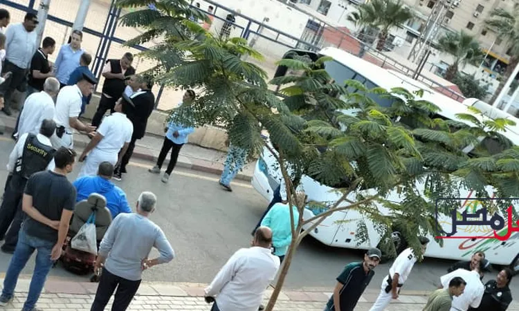 اشتباكات بين لاعبي دمنهور وسبورتنج عقب تعادل مثير في دوري الدرجة الأولى.. والأمن يتدخل