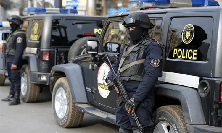 أول بيان من وزارة الداخلية بشأن فيديو سقوط مسن من أتوبيس نقل جماعي