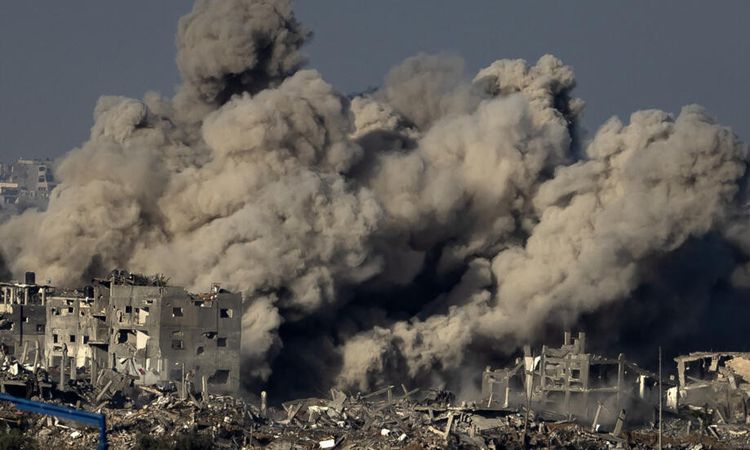 استشهاد 9 من عائلة نازحة بغزة.. والاحتلال يواصل استهداف المدنيين
