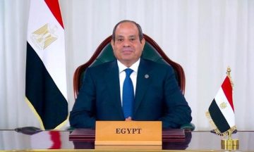 الرئيس السيسي ورئيس “ميرسك” يبحثان تعزيز الشراكة في الوقود الأخضر وإعادة إعمار غزة