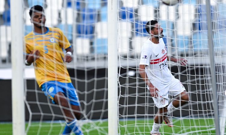 نجم الزمالك السابق: الجماهير تُحرِّك الحجر.. وهذه أسباب النتائج الأخيرة