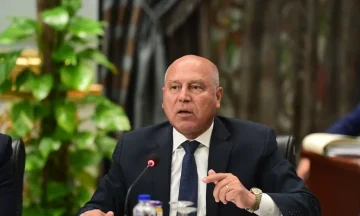 كامل الوزير: دعم سوبر جيت بأسطول حديث يعمل بالغاز والكهرباء وتوطين صناعة الأتوبيسات في مصر