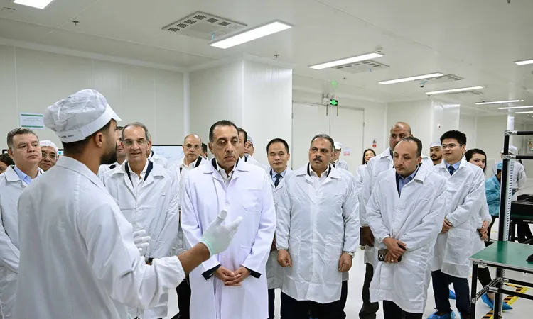 خطة استثمارية بـ 50 مليون دولار.. «مدبولي» يفتتح مصنع «أوبو» العالمية في مصر لتصنيع الهواتف المحمولة