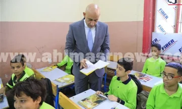 وزير التعليم يزور مدارس جرجا والبلينا بسوهاج