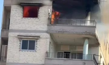 شاحن هاتف محمول يتسبب في حريق داخل شقة بالإسكندرية