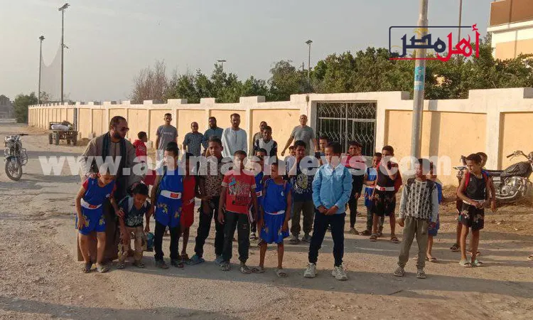 الأقفال الحديدية تمنع شباب نجع سلام من الرياضة بقنا