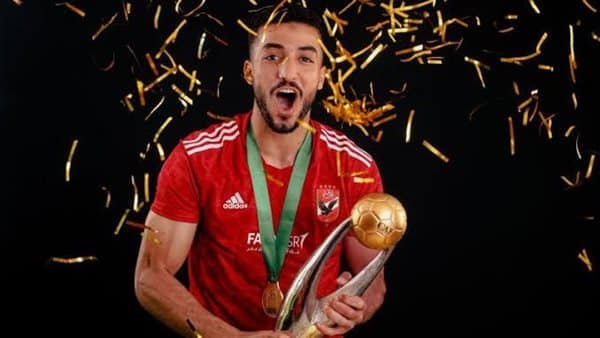 رد حاسم على انتقال أشرف داري إلى الدوري الليبي.. واستعارة محمد عبد المنعم