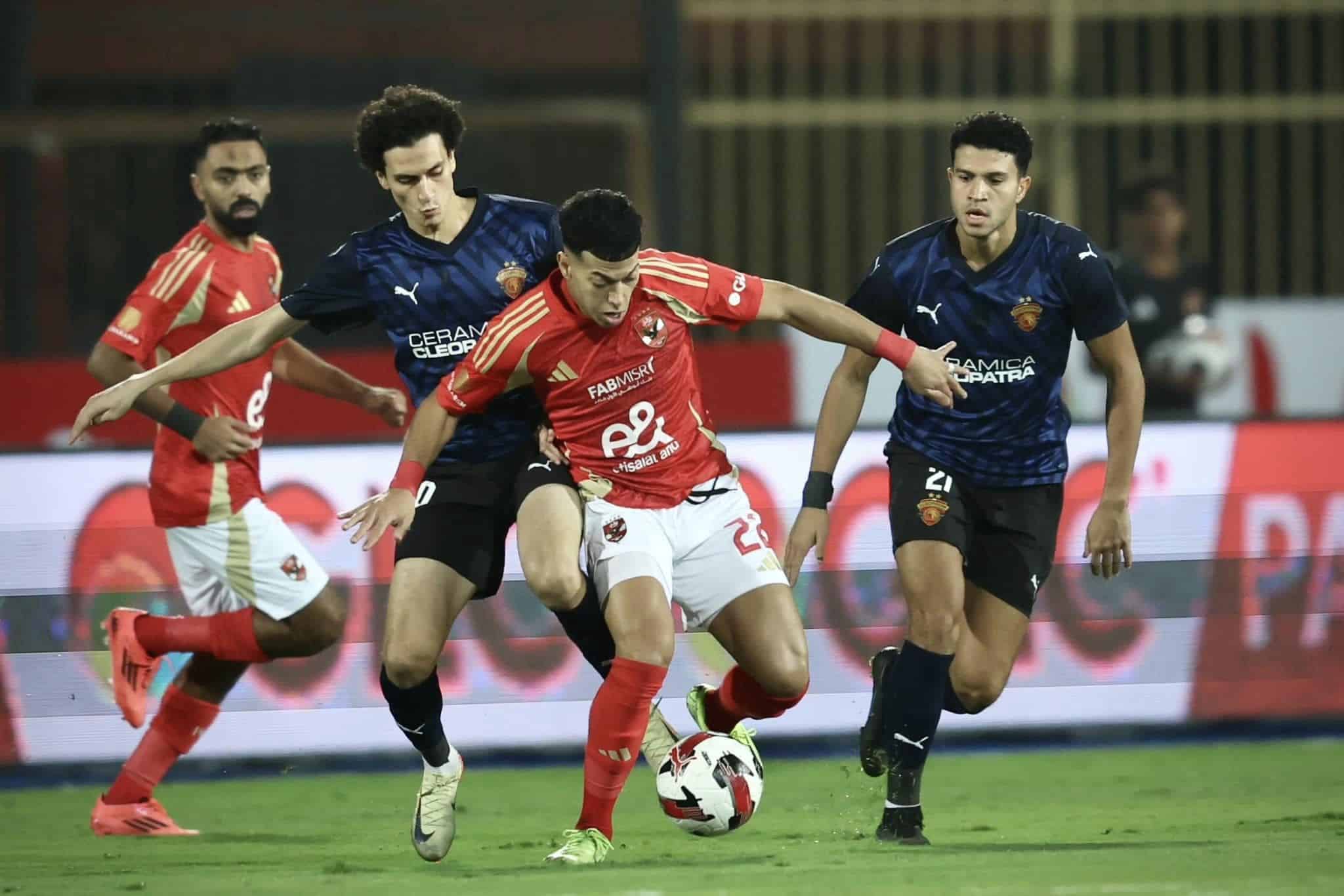 إمام عاشور يتقدم بطلب مفاجئ يشعل صفوف النادي الأهلي.. اتفاق إماراتي